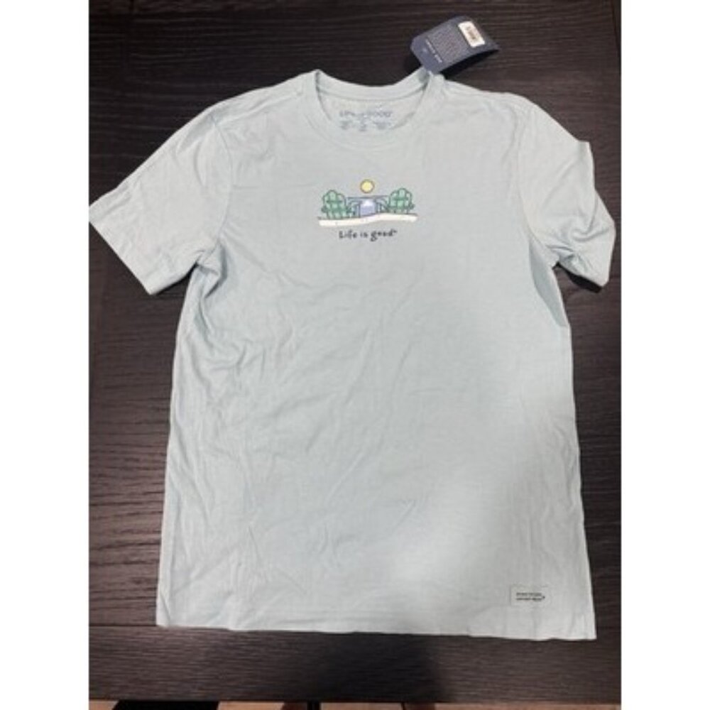Life is Good Adirondack Crusher Tee Mens Small Beach Blue NEW